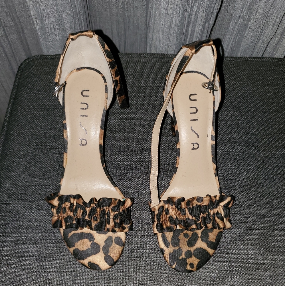Leopard Print Peep Toe Heels